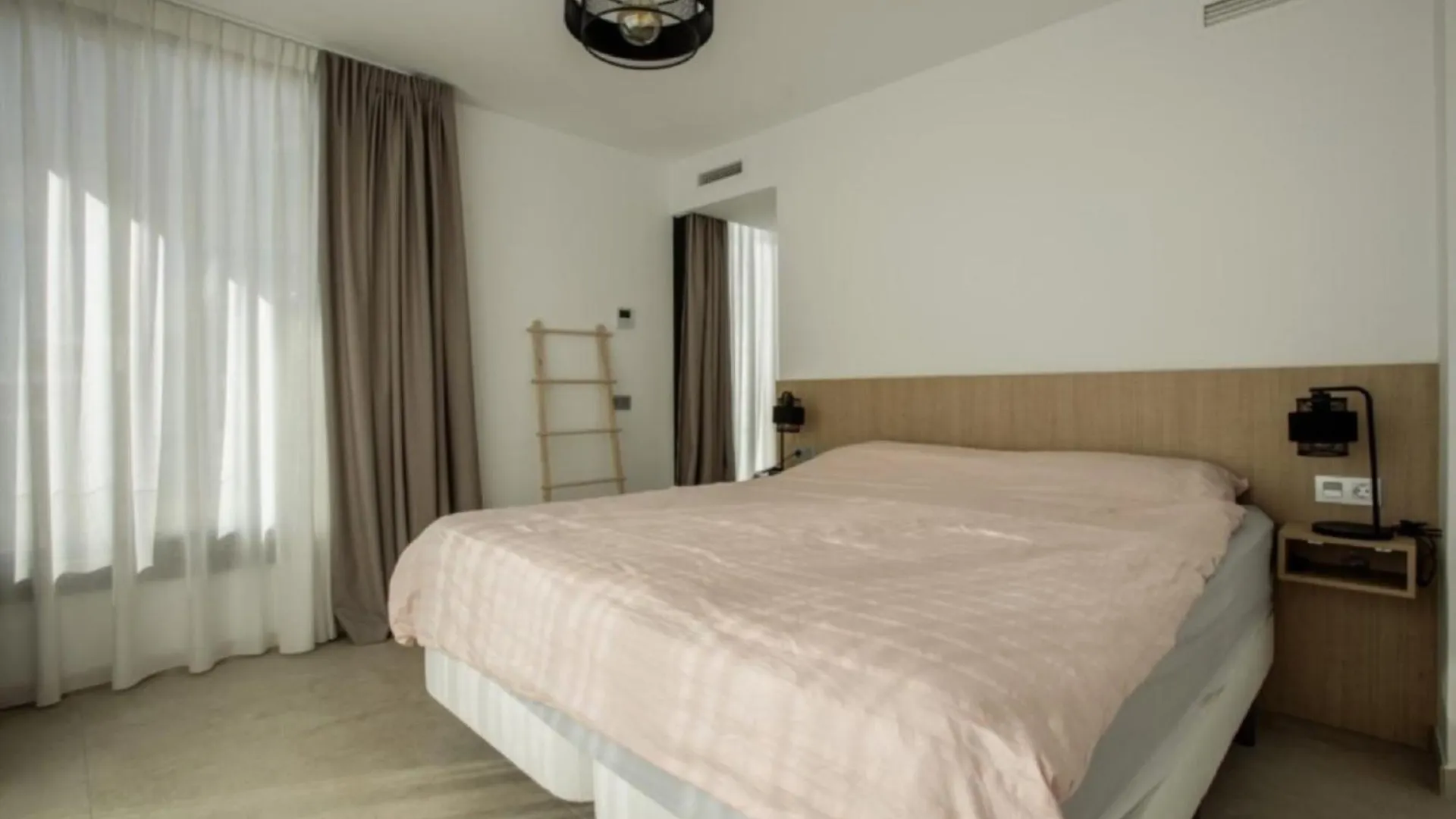 Buenavista Hills Casa Arce 4 Bedroom With Seaviews Malaga